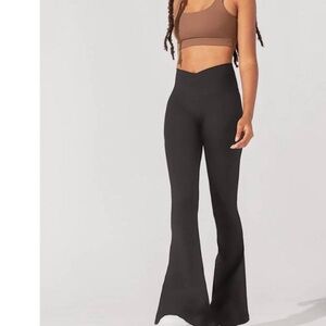 EUC Popflex super flare leggings black workout pants with pockets